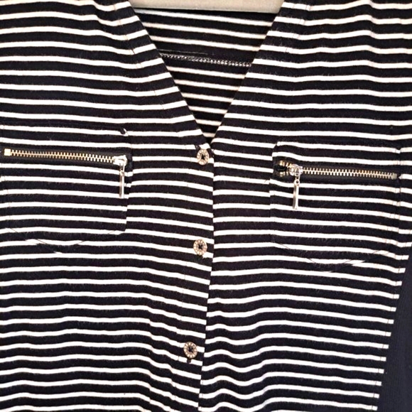 Guess Black White Striped Button Down Zip Pocket Roll Tab Sleeves Size Medium - Picture 6 of 8